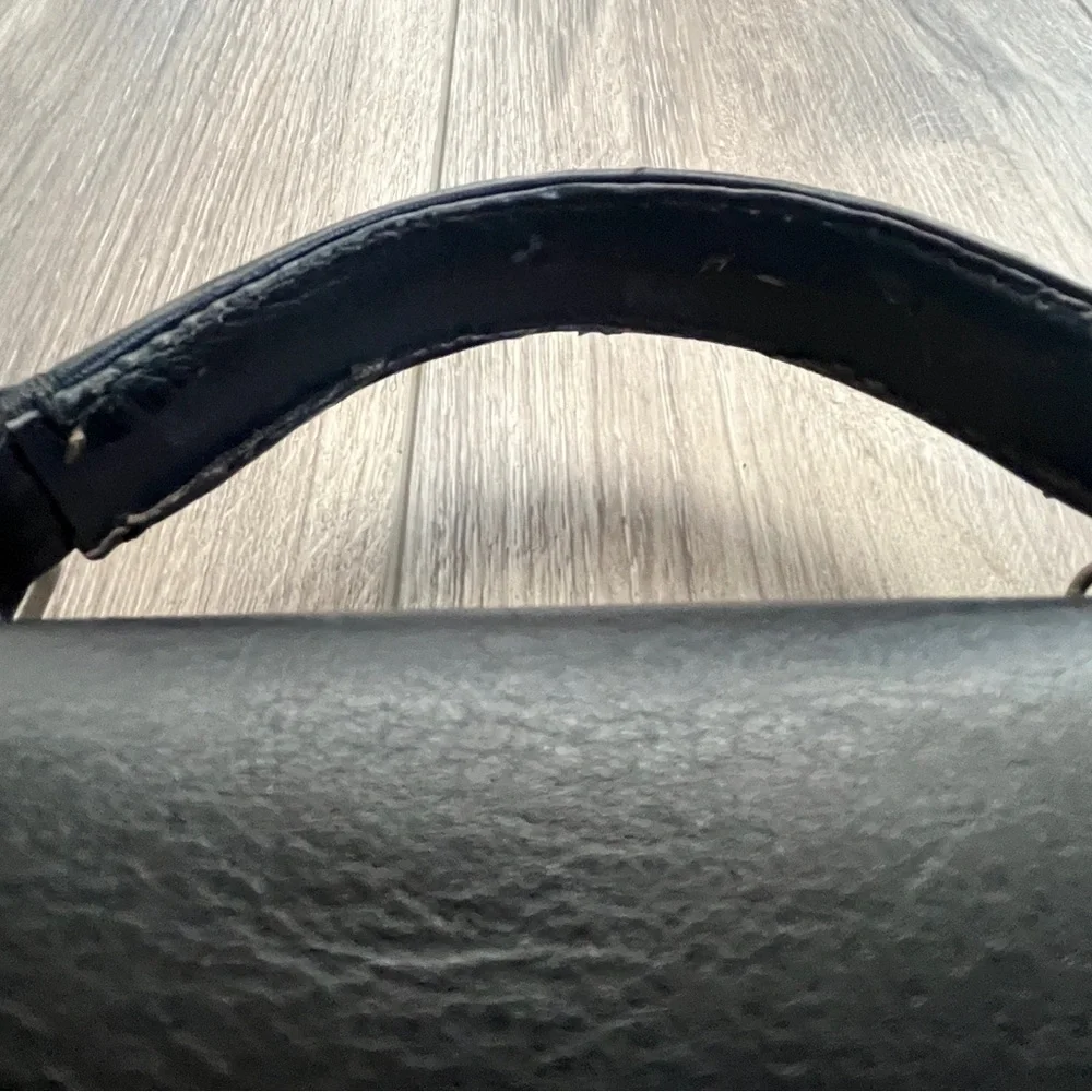 Kenneth Cole Reaction Leather Classic Black Porfolio/Briefcase